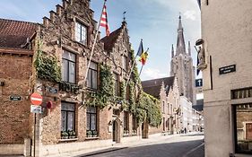 Hotel De Castillion - Small elegant family hotel